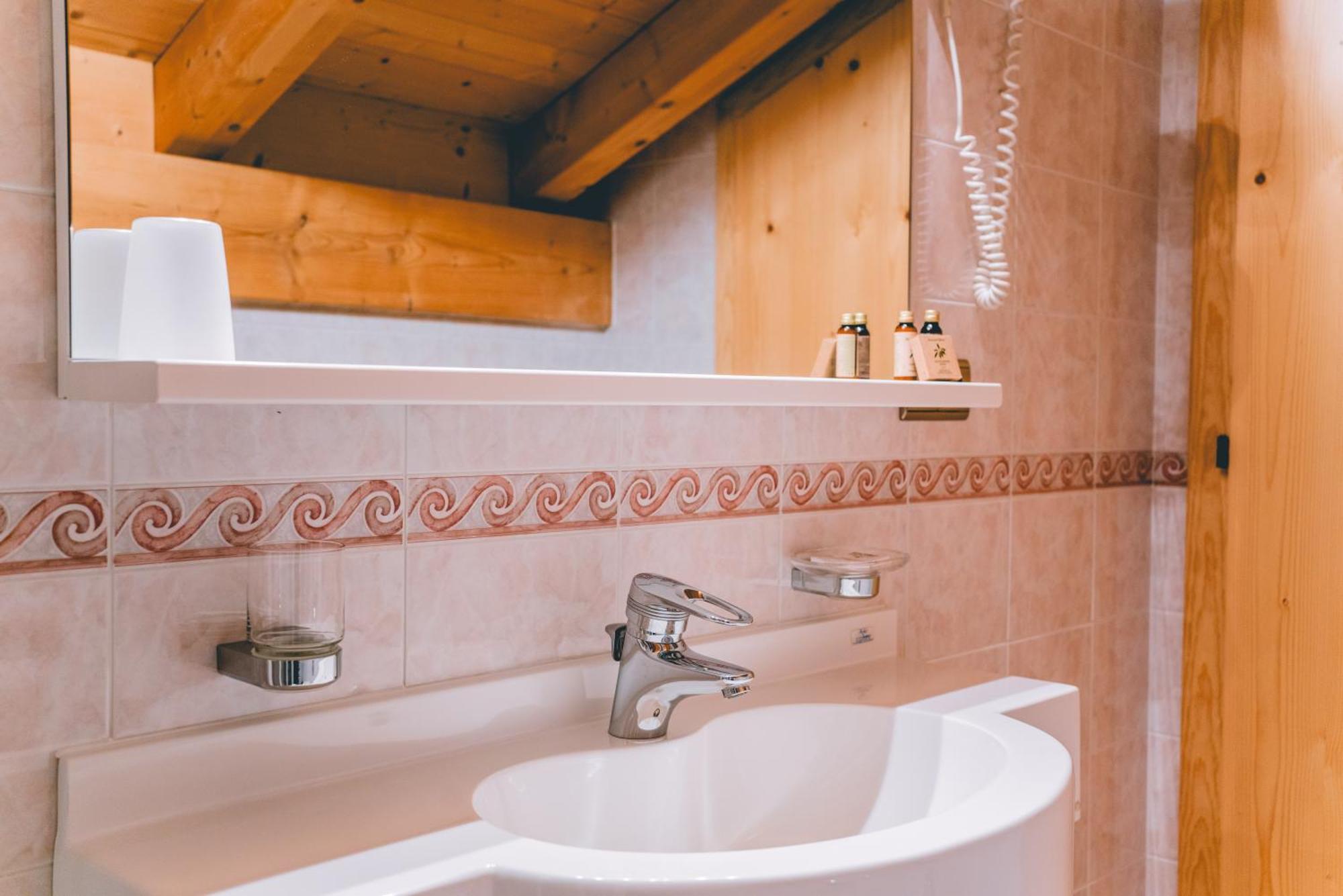 Santa Cristina Val Gardena Garni Hotel Belalp מראה חיצוני תמונה